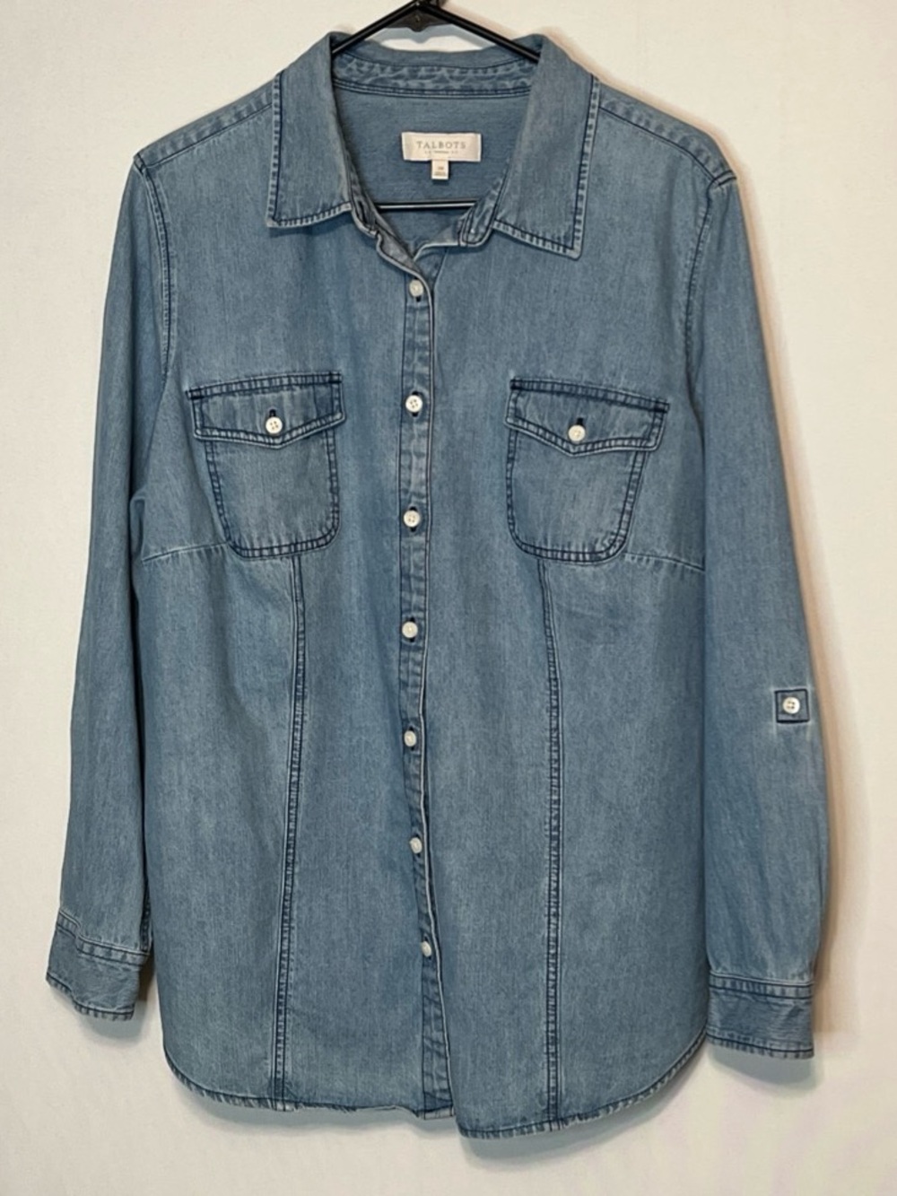 Talbots Womens Medium Wash Denim Button Down Shirt Cotton Long Sleeve Size 2X.